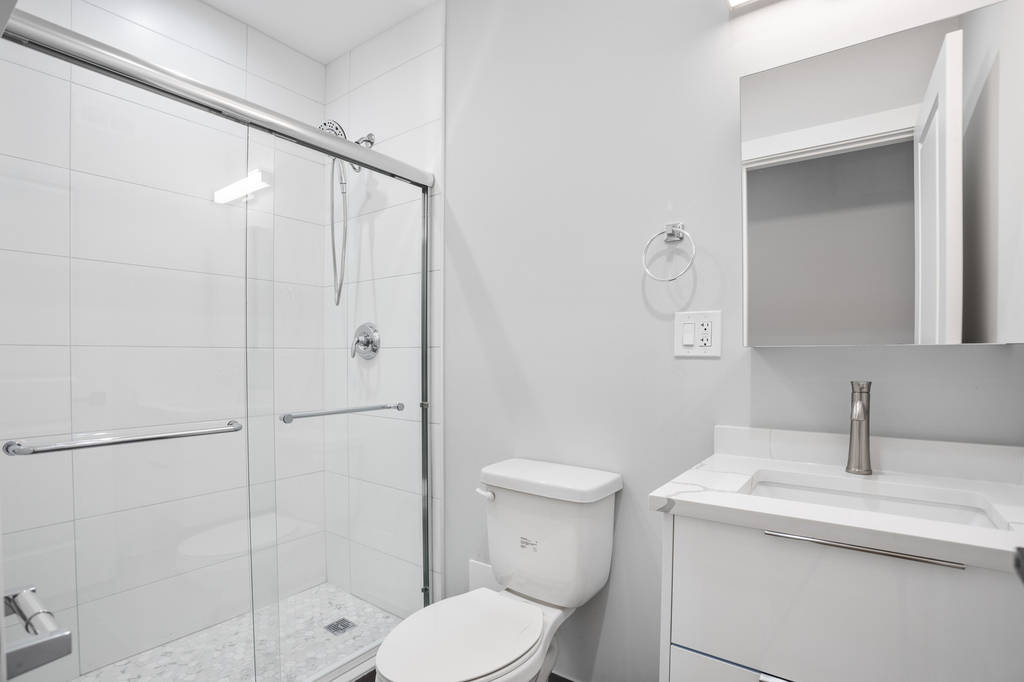 1554 W Juneway Terrace - Photo 9