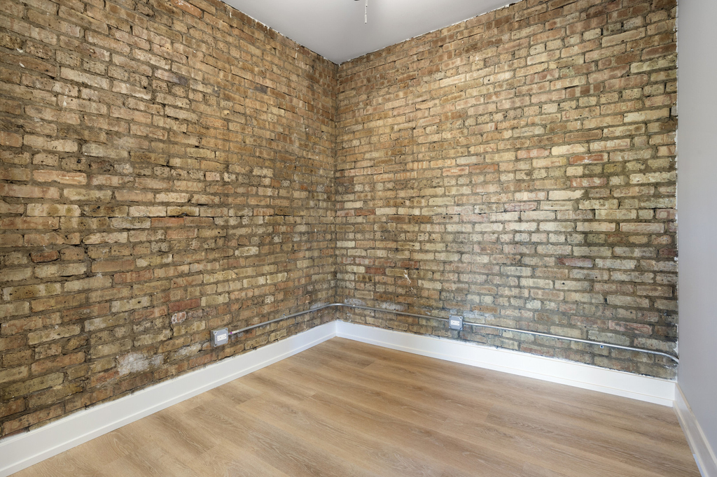 1552 W Juneway Terrace - Photo 8