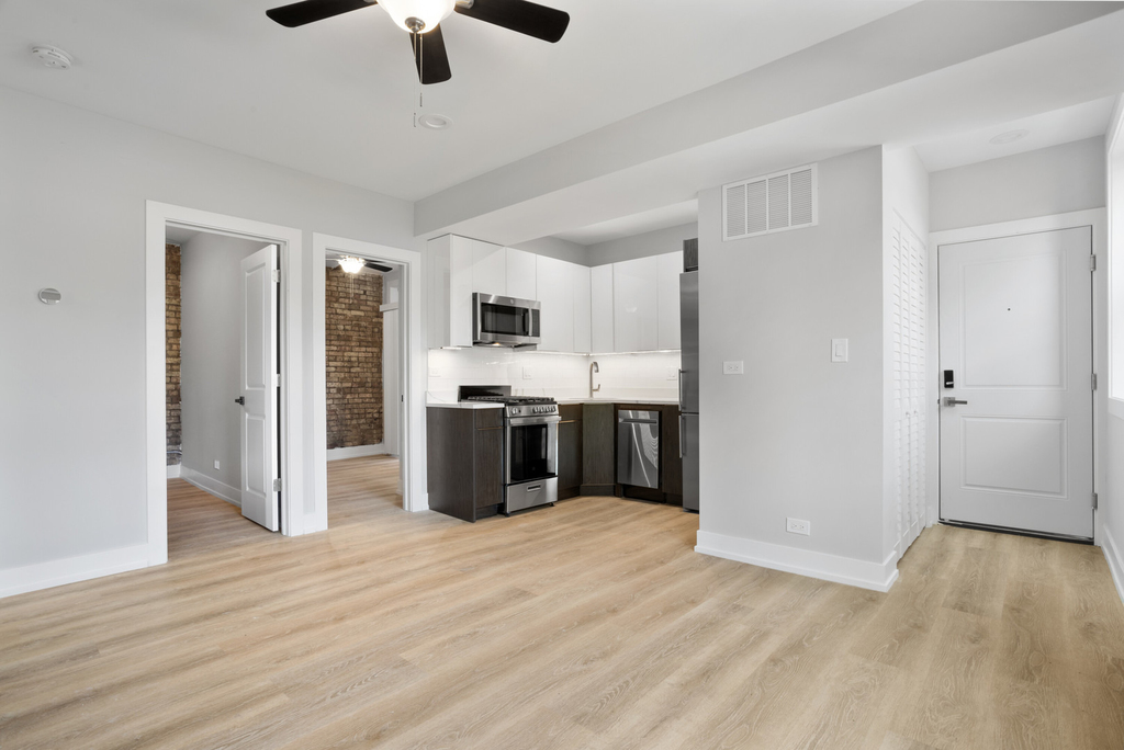 1552 W Juneway Terrace - Photo 4