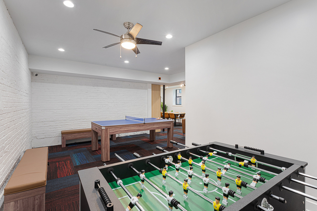 1552 W Juneway Terrace - Photo 18