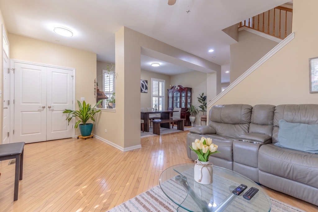 2498 Waterbury Lane - Photo 7