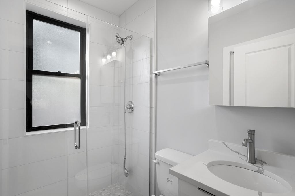 1552 W Juneway Terrace - Photo 12