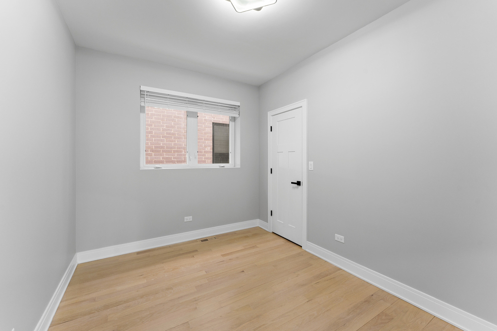 7428 N Rogers Avenue - Photo 11
