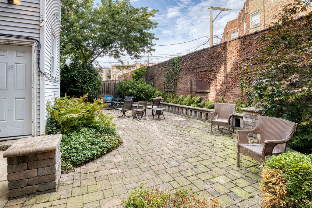 5629 N Wayne Avenue - Photo 9