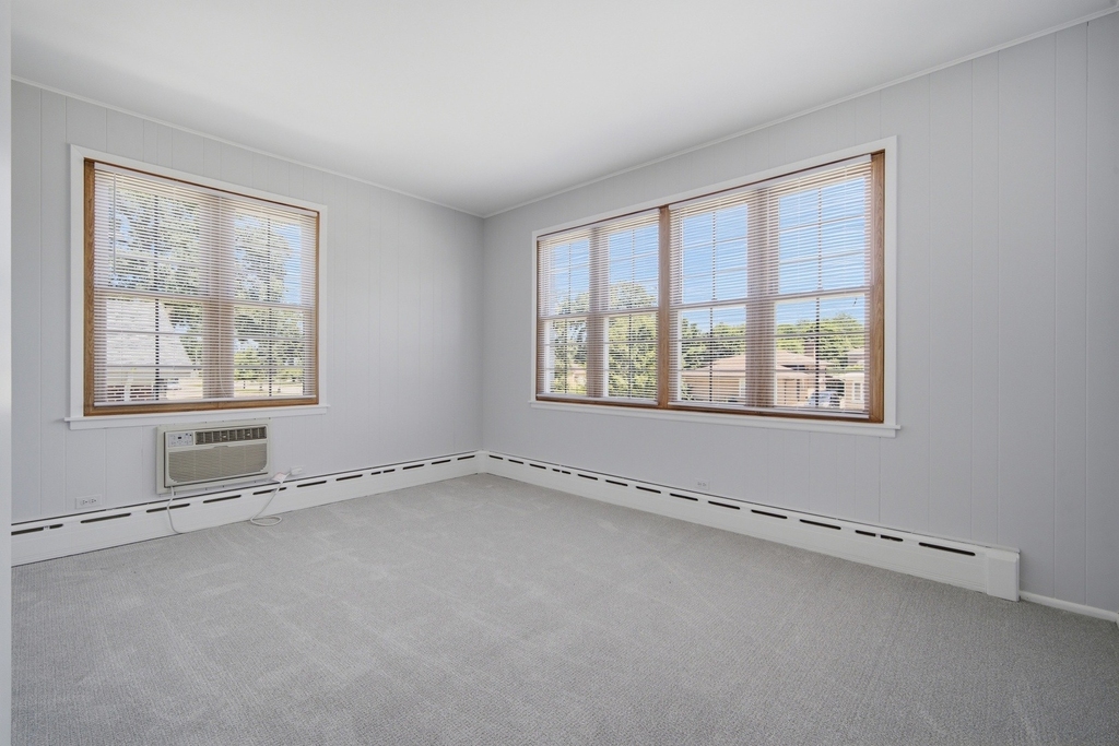 7314 N Crawford Avenue - Photo 9