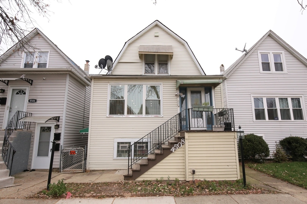 4508 N Keystone Avenue - Photo 0