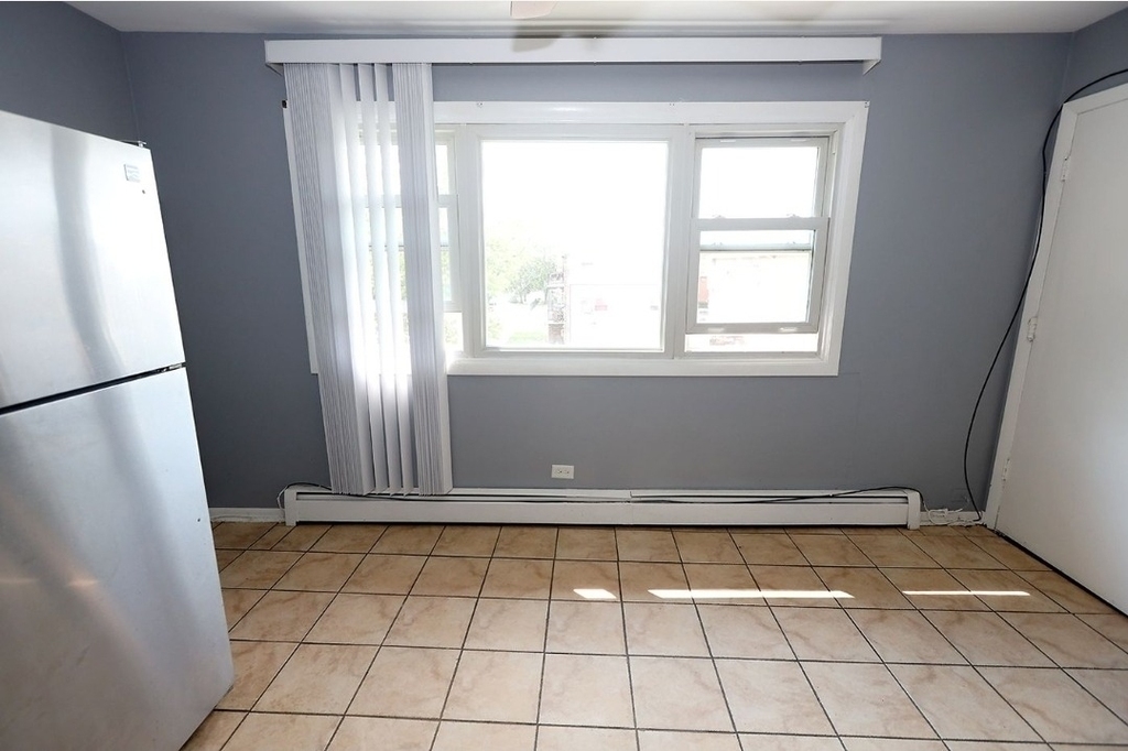 100 Yates Avenue - Photo 16