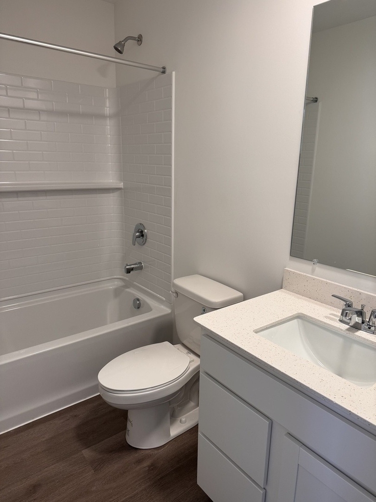 428 Lakeshore Court - Photo 14