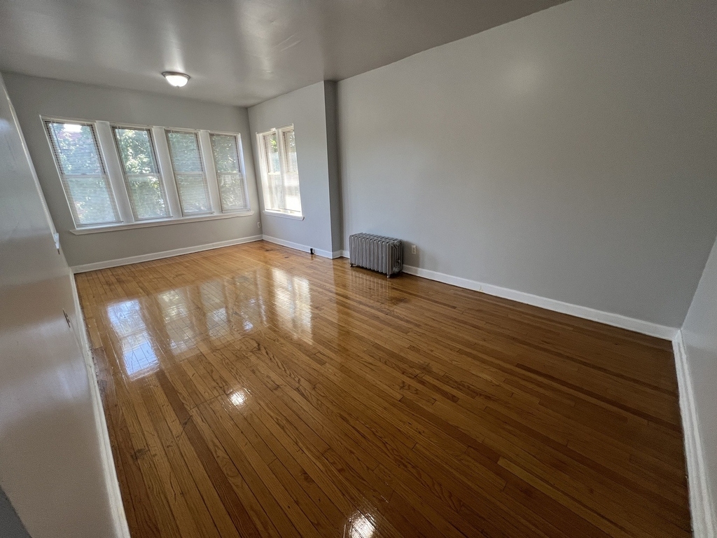 6802 S Clyde Avenue - Photo 1
