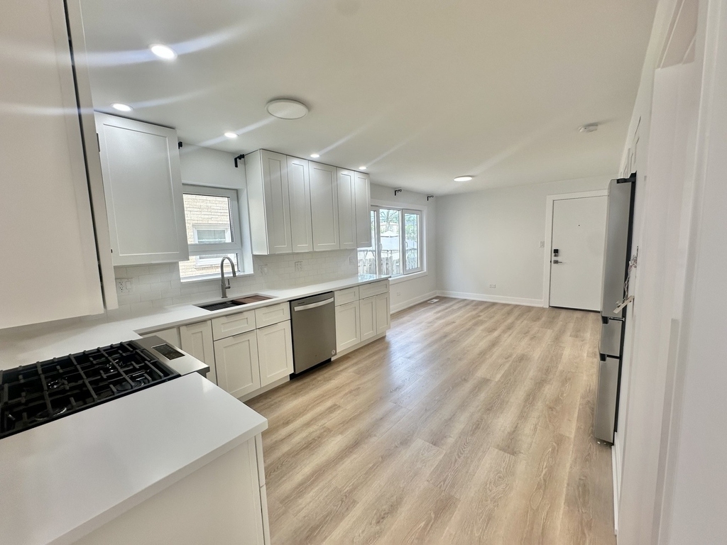 7854 W Cahill Terrace - Photo 8