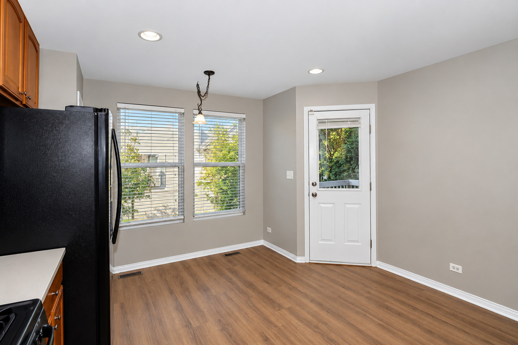 631 Conservatory Lane - Photo 4