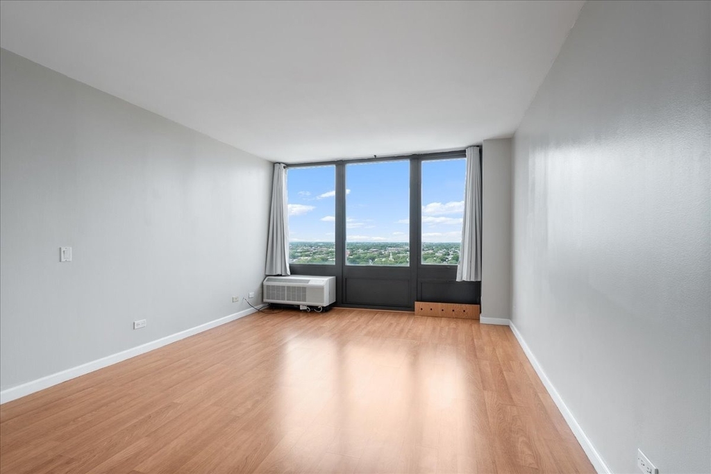 5320 N Sheridan Road - Photo 8