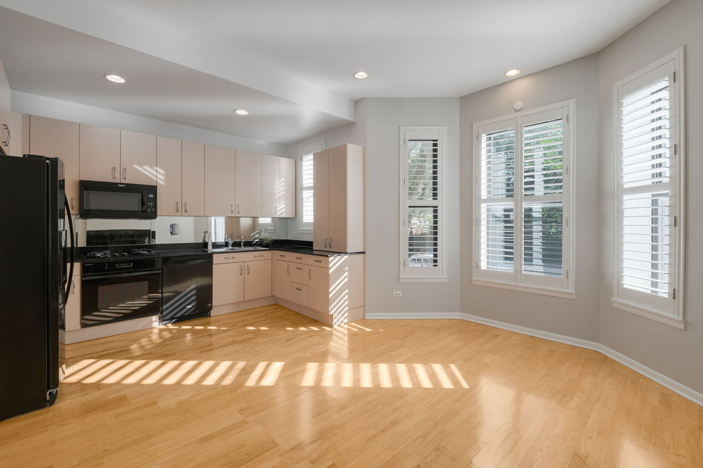 4060 S Ellis Avenue - Photo 3