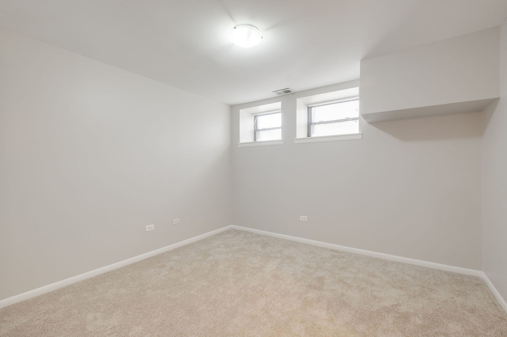 4060 S Ellis Avenue - Photo 15