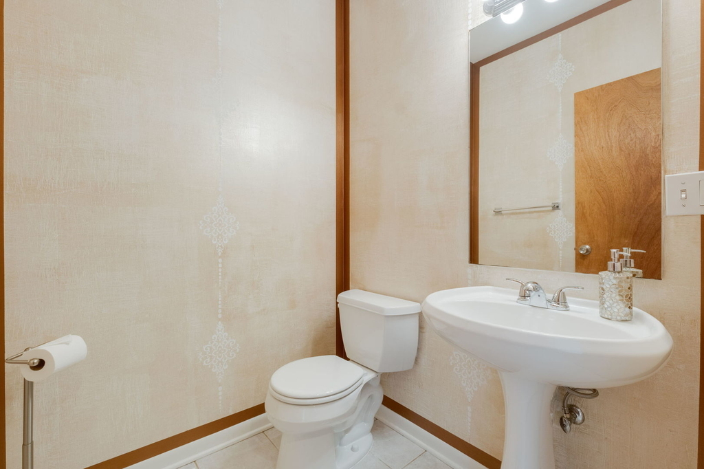 4060 S Ellis Avenue - Photo 7