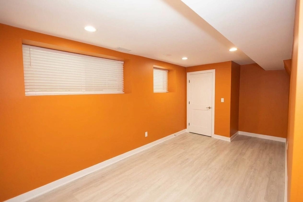 4424 S University Avenue - Photo 6