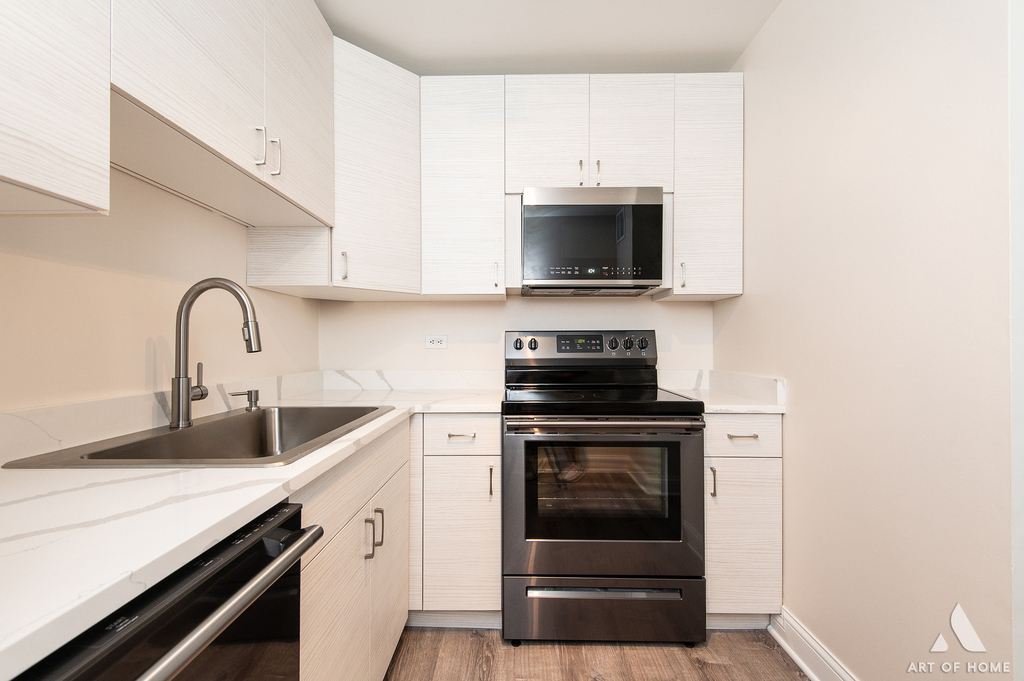 655 W Irving Park Road - Photo 2