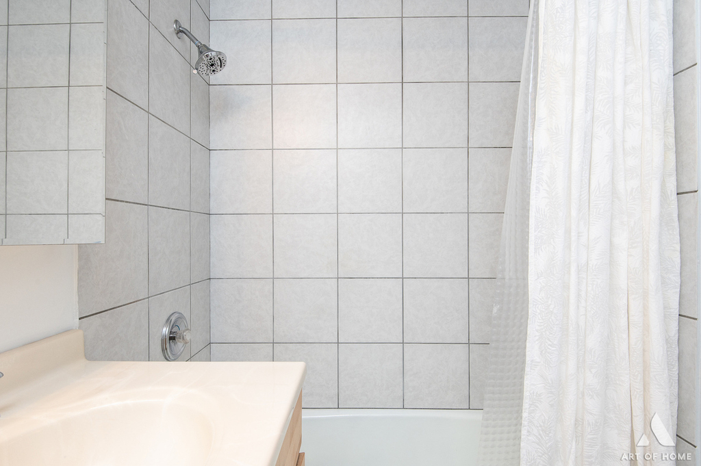 655 W Irving Park Road - Photo 5