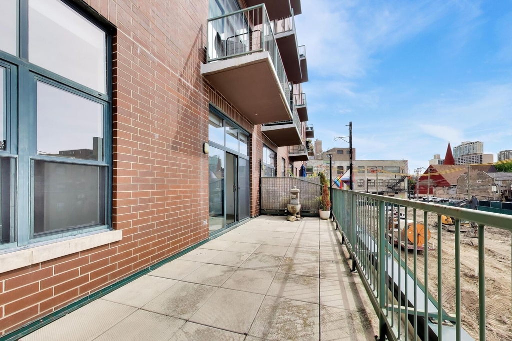 3631 N Halsted Street - Photo 24
