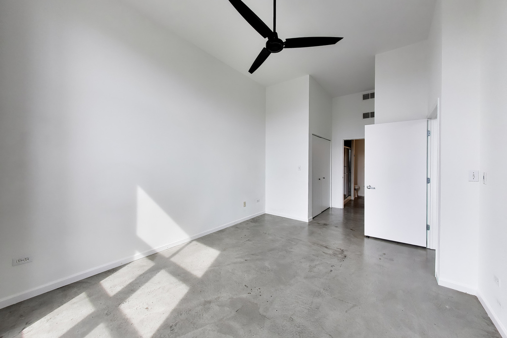 3631 N Halsted Street - Photo 12
