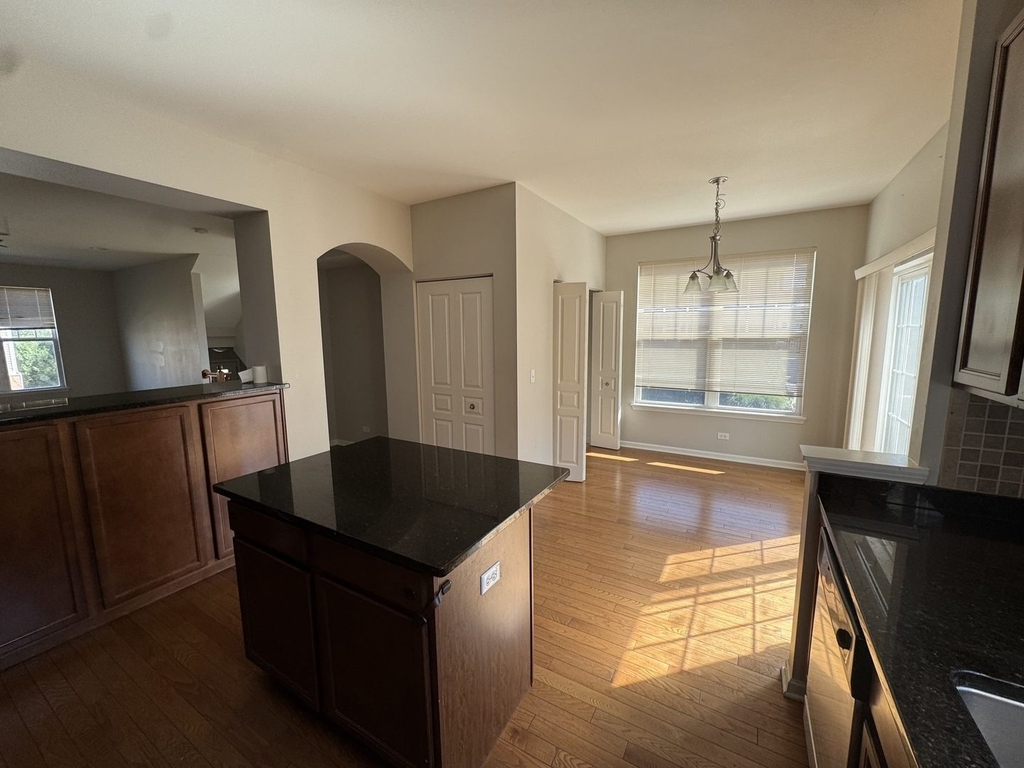 1238 Evergreen Avenue - Photo 6