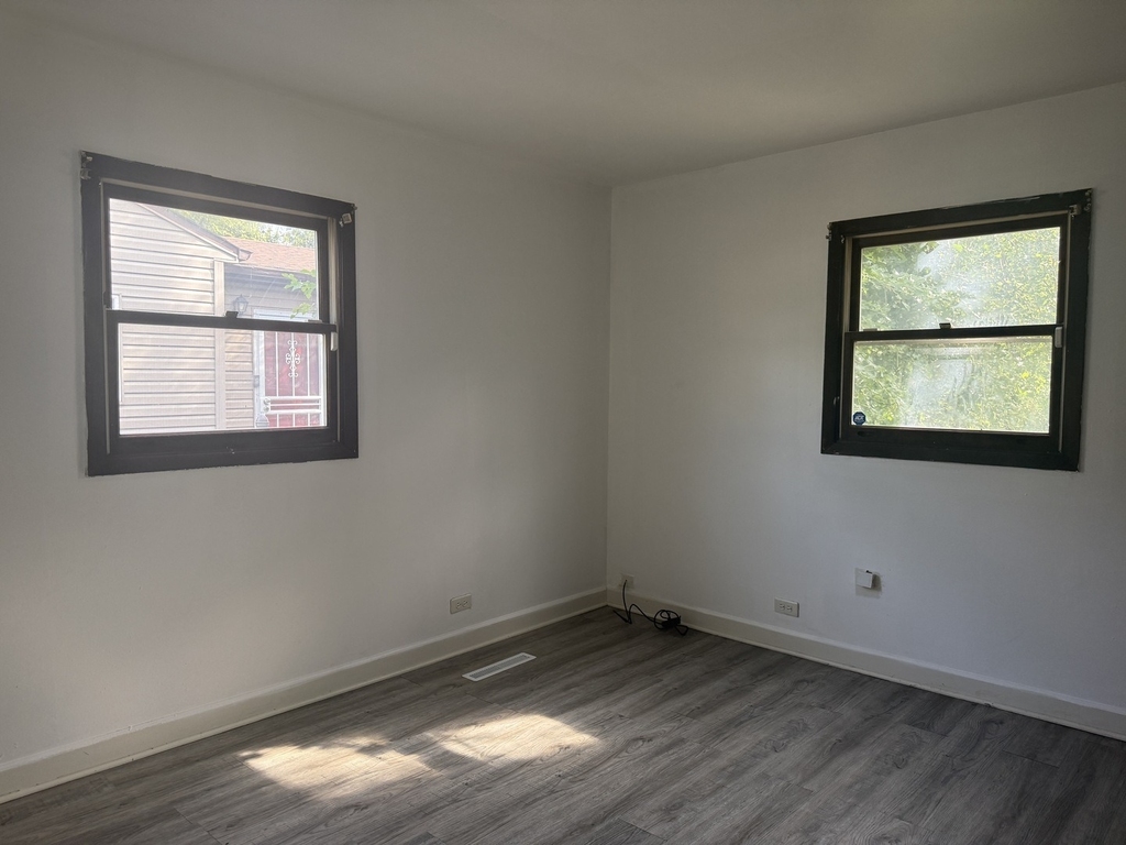 16775 Artesian Avenue - Photo 5
