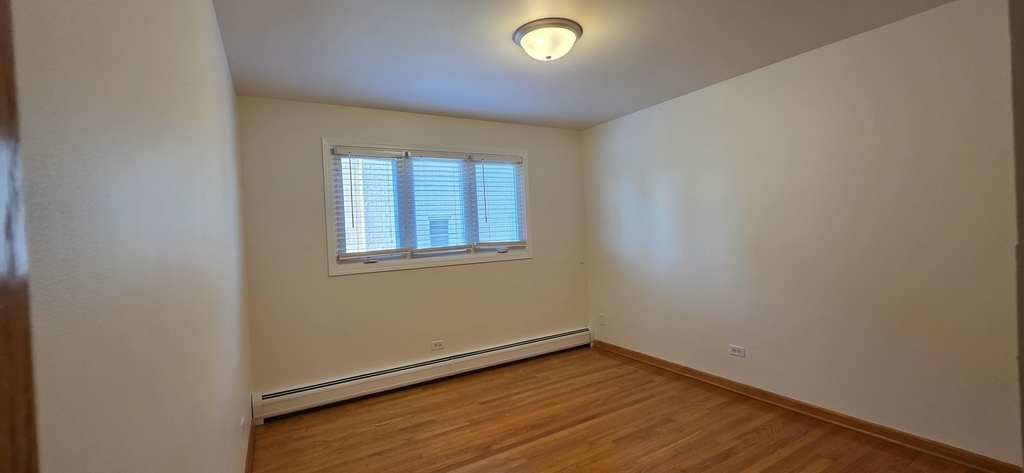 7925 Nordica Avenue - Photo 10
