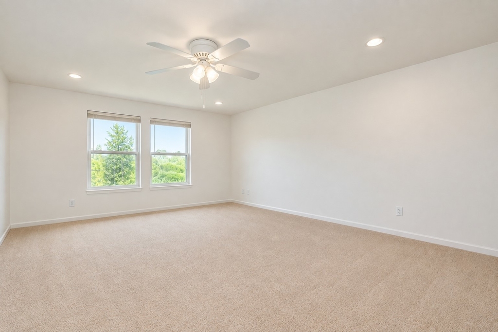 646 Grand Canyon Circle - Photo 10