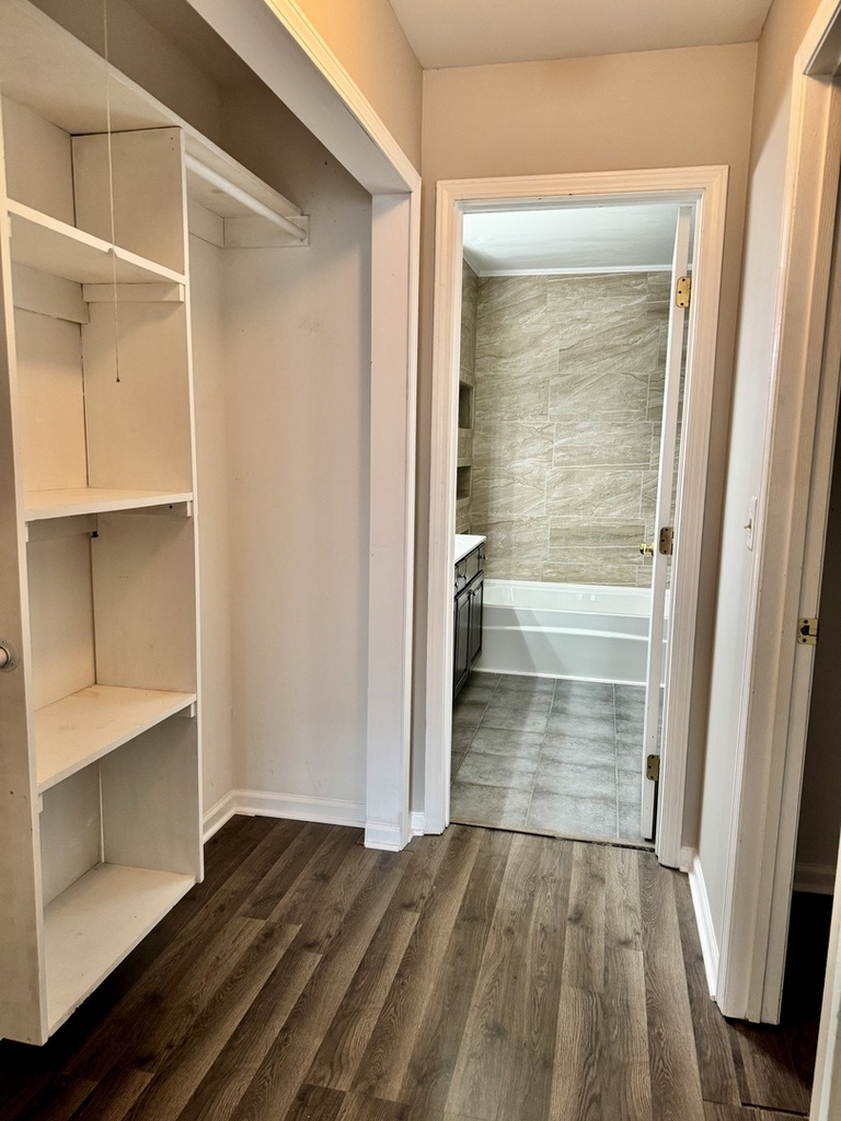200 Chesterfield Court - Photo 9