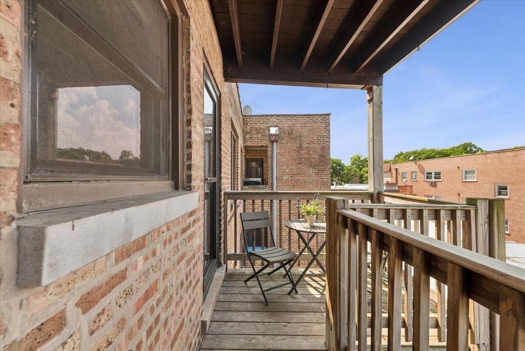 7231 N Ridge Avenue - Photo 10
