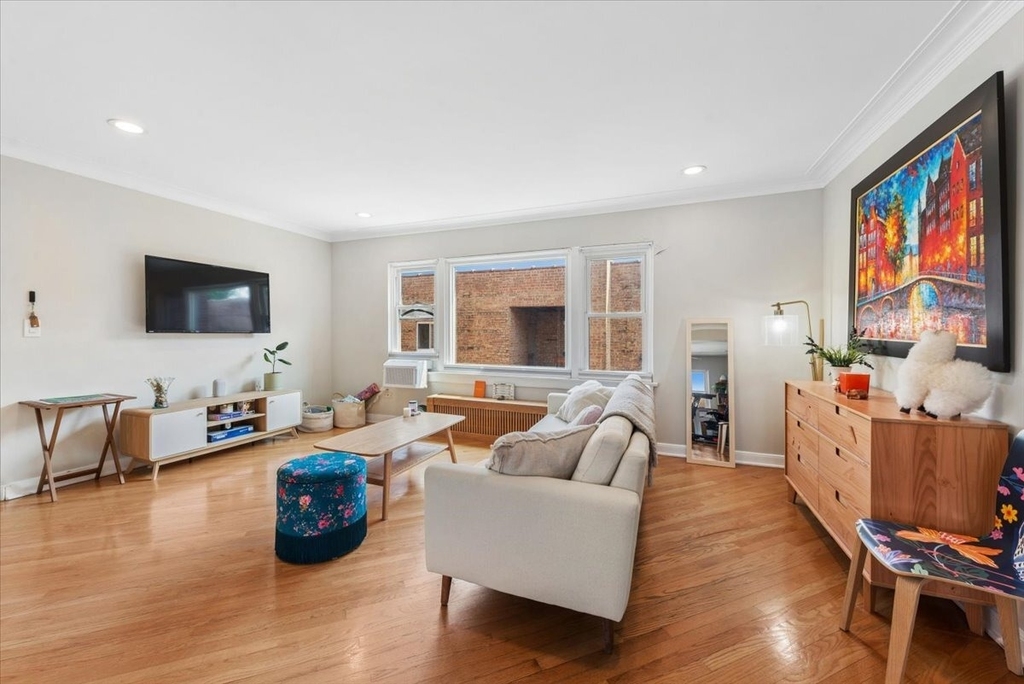 7231 N Ridge Avenue - Photo 1