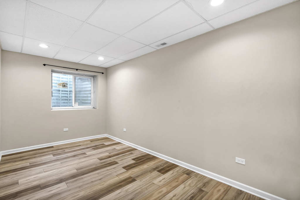 2241 Avalon Court S - Photo 15