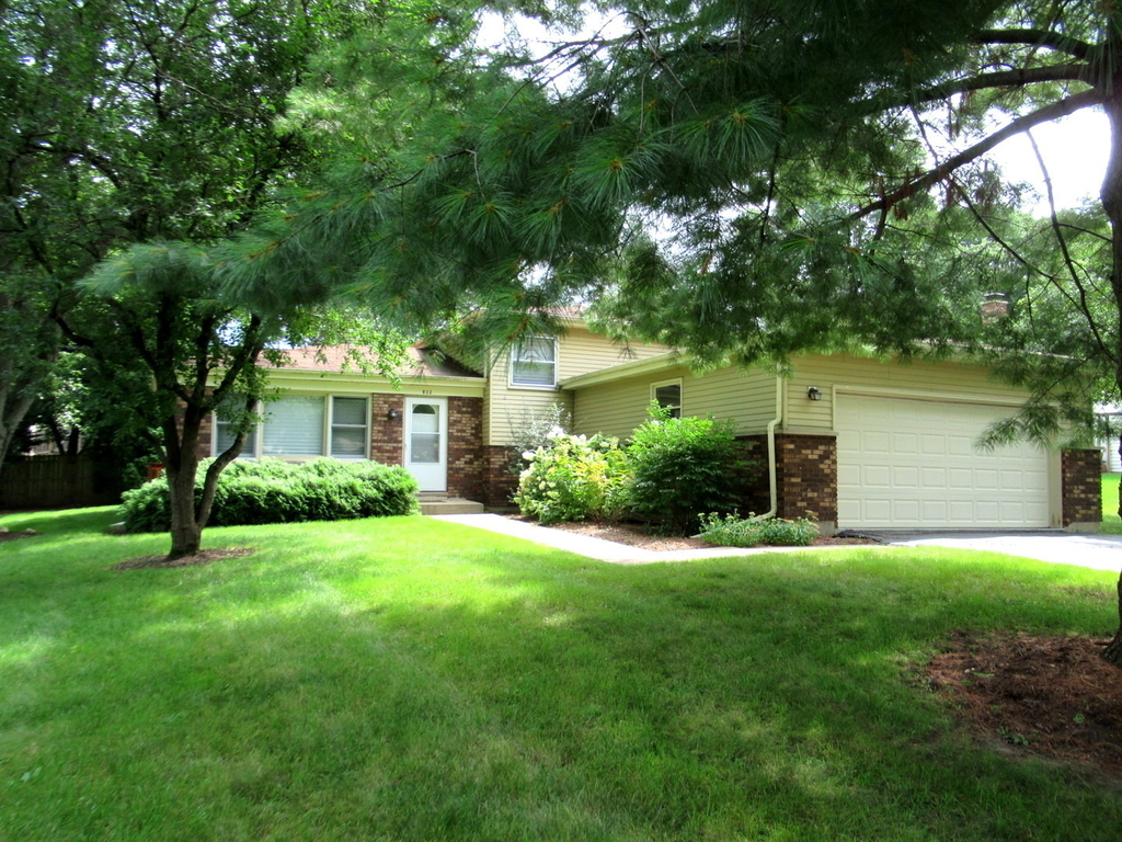 822 Spruce Street - Photo 1