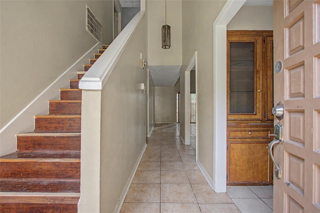 13119 Hollowcreek Park Drive - Photo 2
