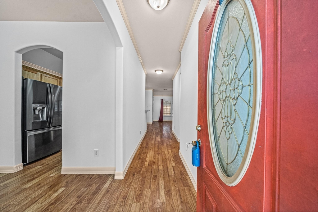 8421 Lawler Street - Photo 3