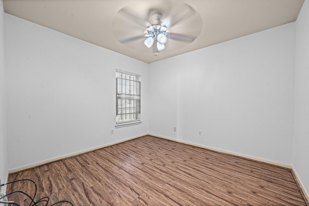 8421 Lawler Street - Photo 23