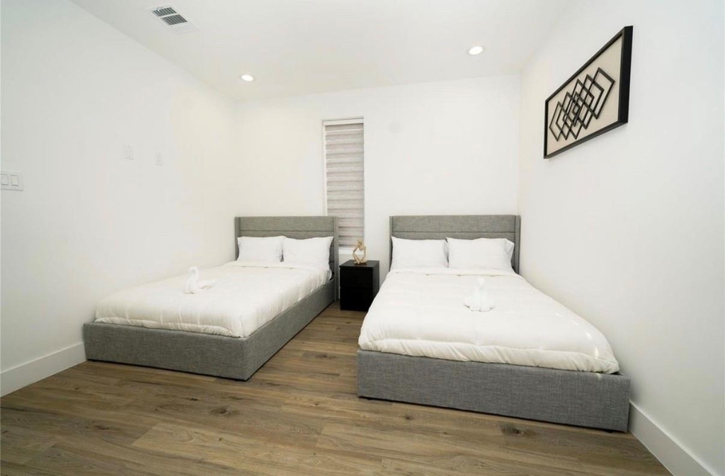 4607 Edmund Street - Photo 17