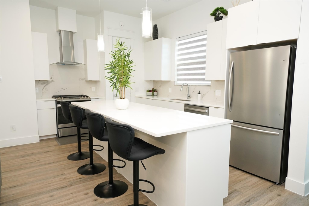 4607 Edmund Street - Photo 3