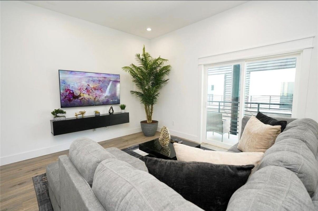 4607 Edmund Street - Photo 5