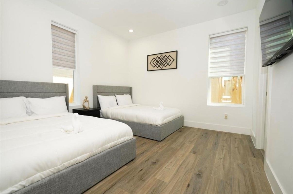 4607 Edmund Street - Photo 18