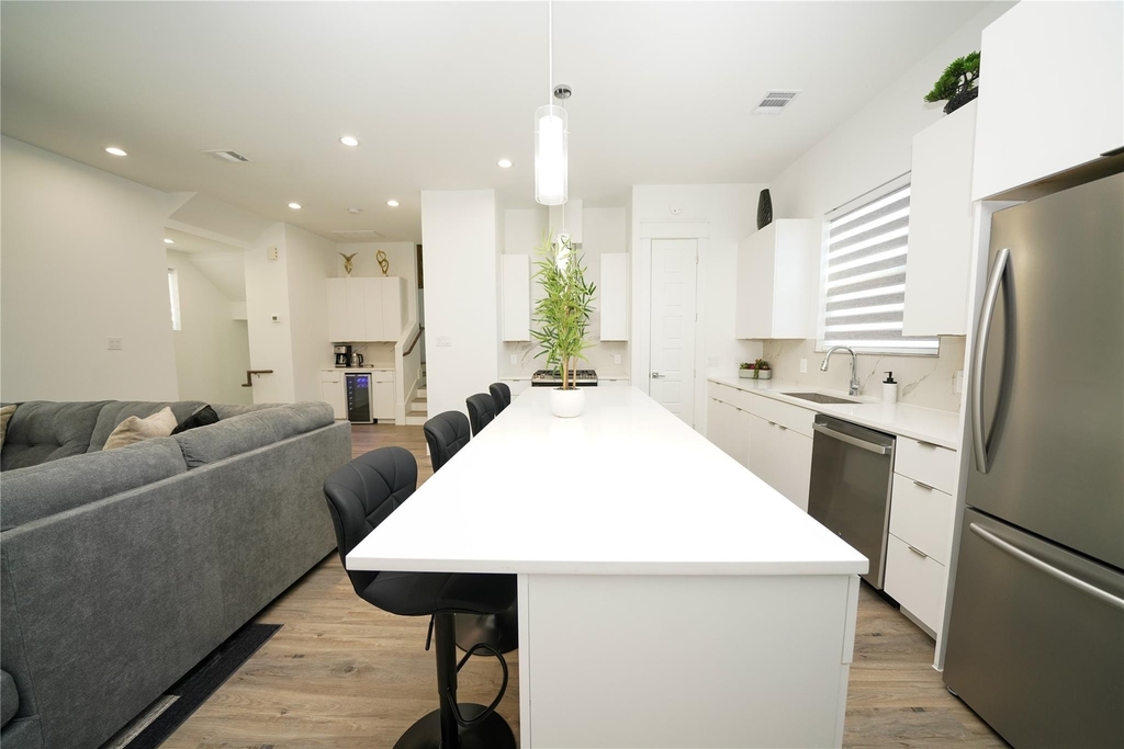 4607 Edmund Street - Photo 2