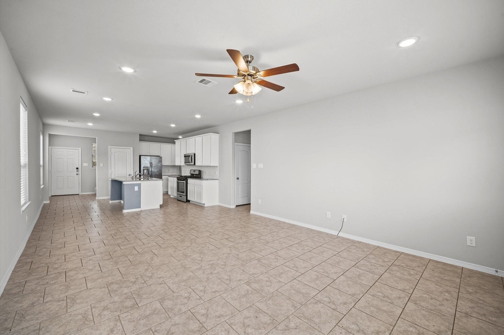 25727 Boxwood Hedge Ln - Photo 9