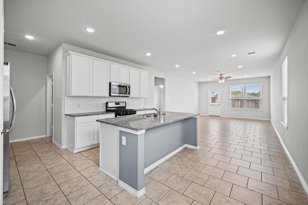 25727 Boxwood Hedge Ln - Photo 2
