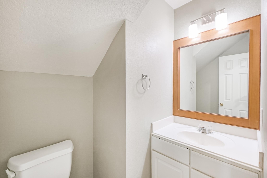 5626 Calm Court - Photo 15
