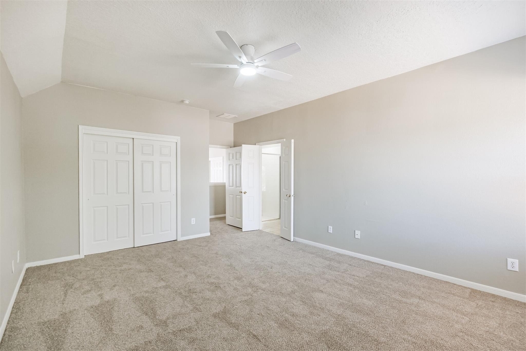 5626 Calm Court - Photo 20