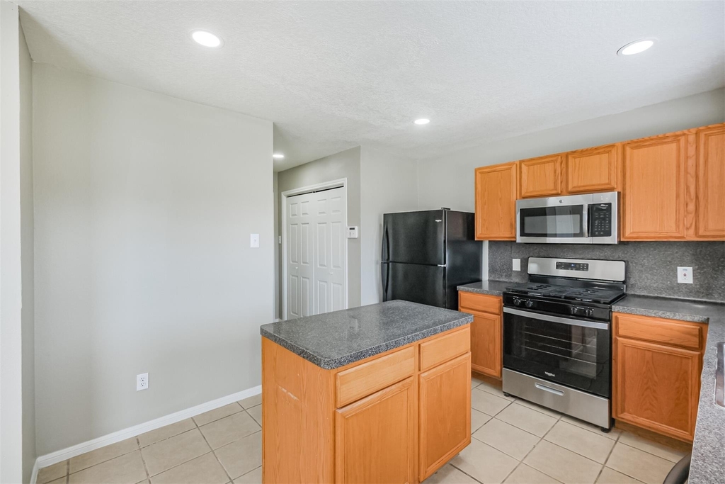 5626 Calm Court - Photo 12