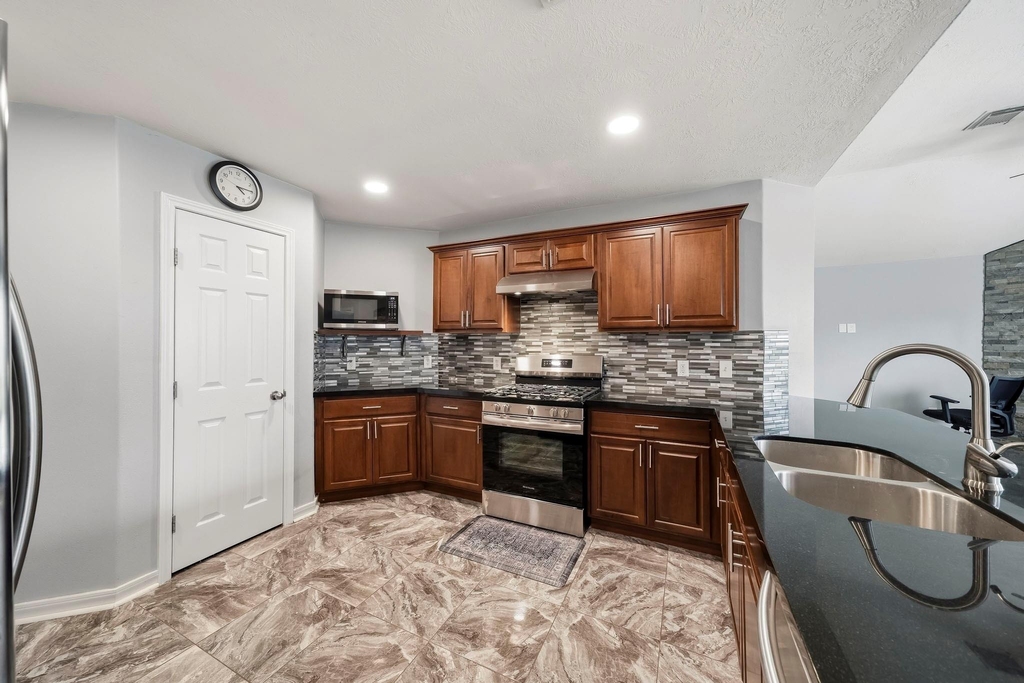 18126 Brightwood Park Lane - Photo 21