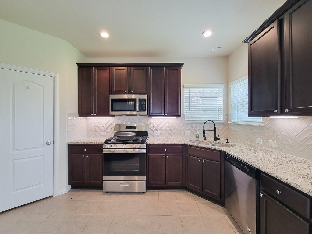 5106 Eagle Falls Lane - Photo 15