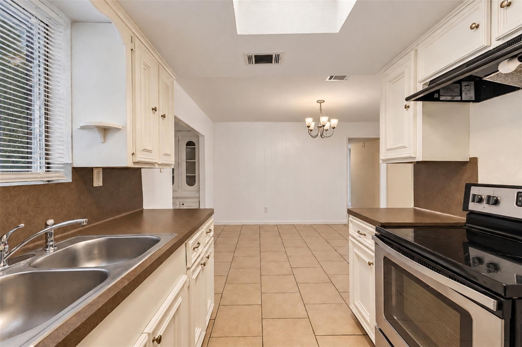 946 Francitas Drive - Photo 5