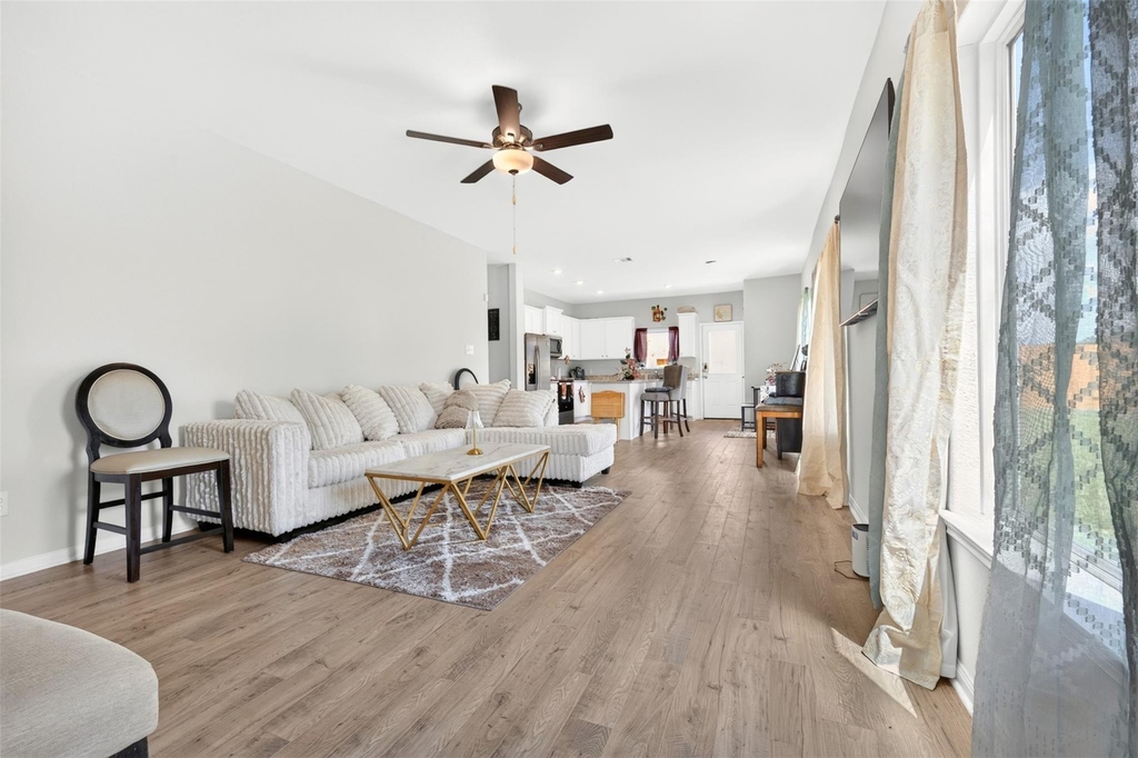 8215 Vanilla Orchid Drive - Photo 6